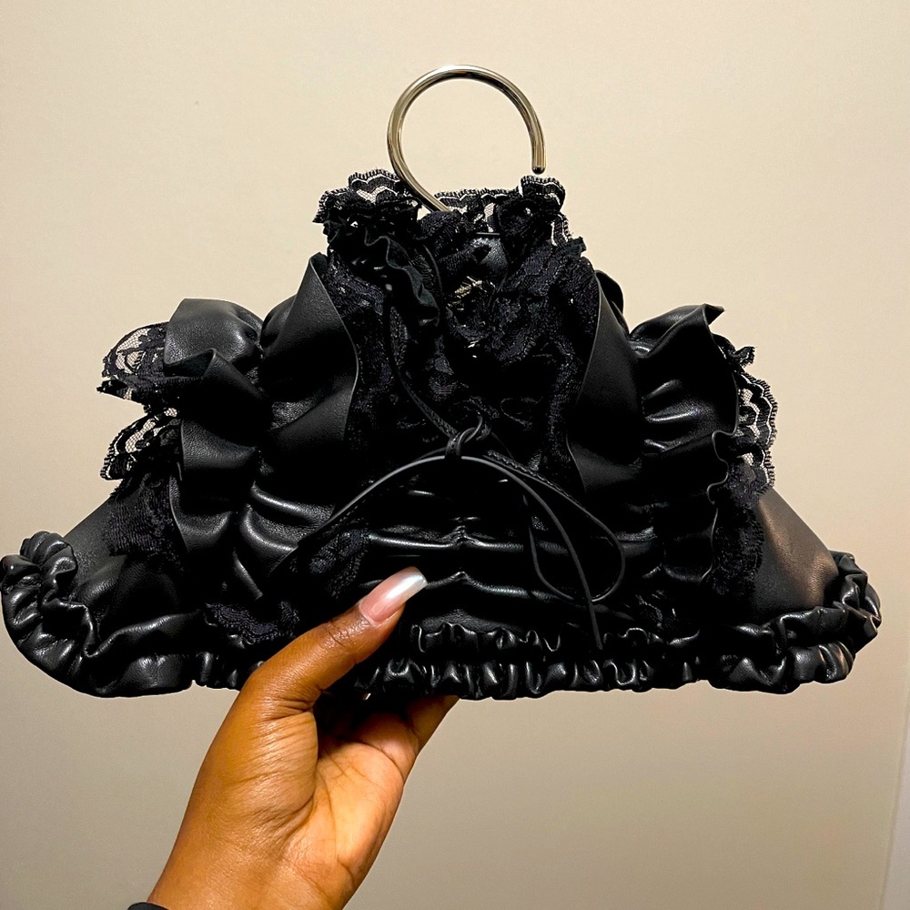 Brand new with tags. ORIGINAL PRICE WAS $500. STRICT PRICE.